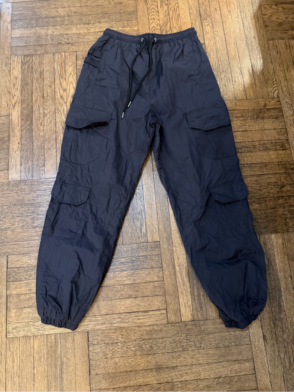 Forever 21 Women’s Black Cargo Joggers with Drawstring